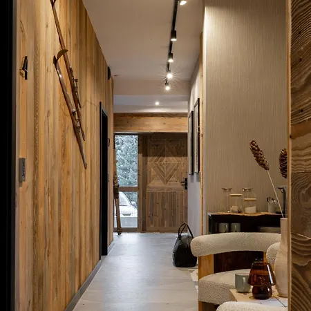 Kama Guest house *